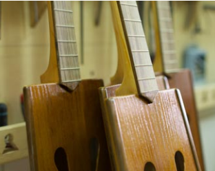 Esposizione della chitarra battente cilentana